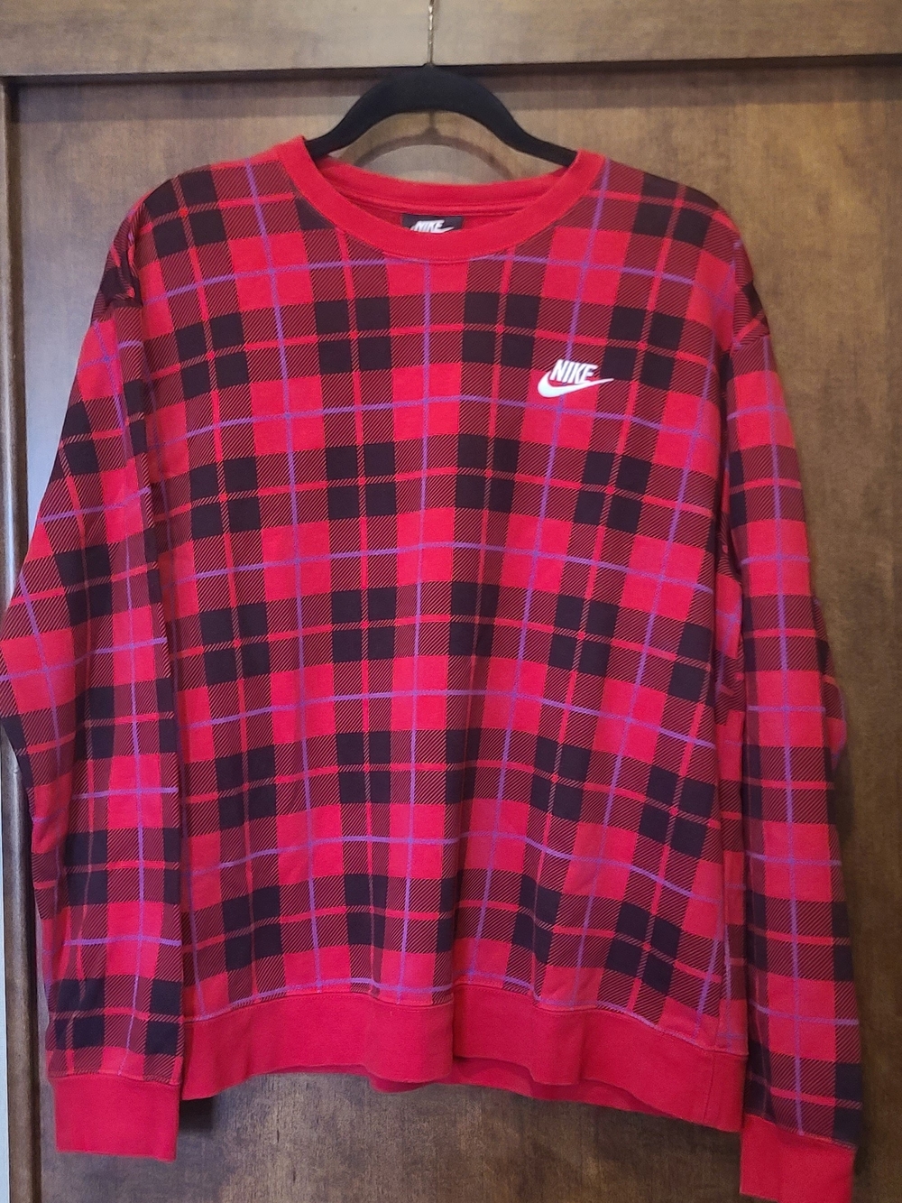 Nike Men’s Red and Black Plaid Crewneck Sweatshirt